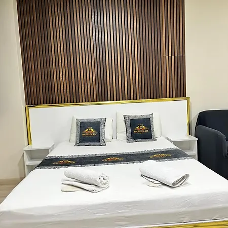 Malibu Palace Ξενοδοχείο 5*