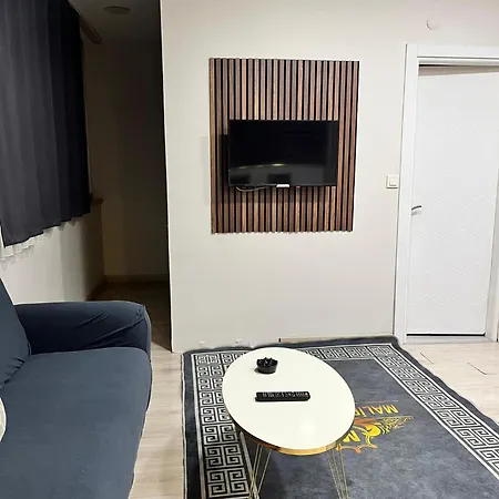 Ξενοδοχείο Malibu Palace 5*